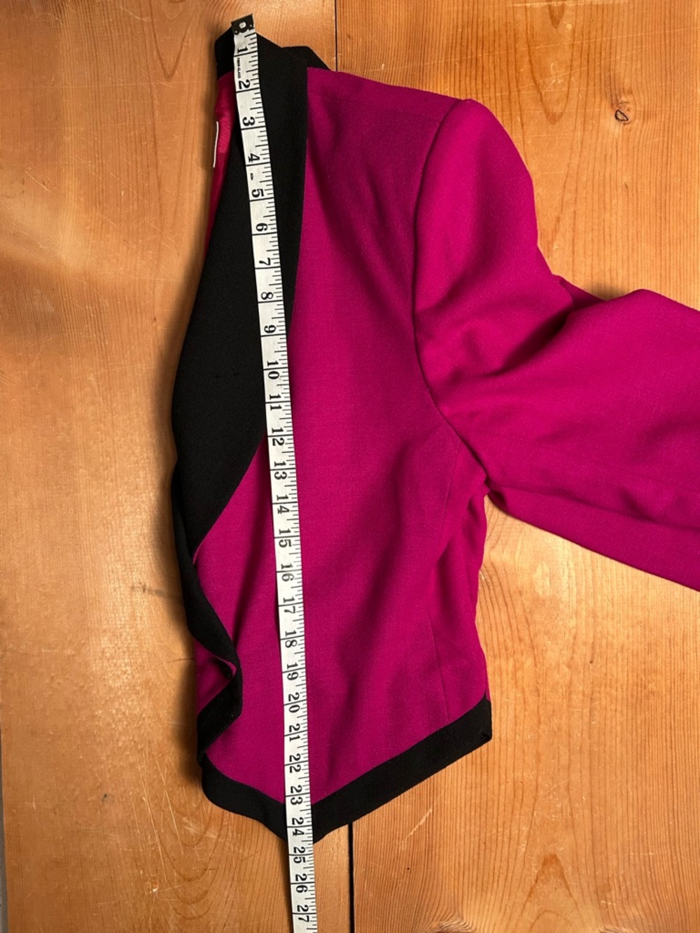Vintage 1980s Hot Pink Tuxedo Jacket Black Trim Pointed Front Blazer Petite 10 - Picture 8 of 10